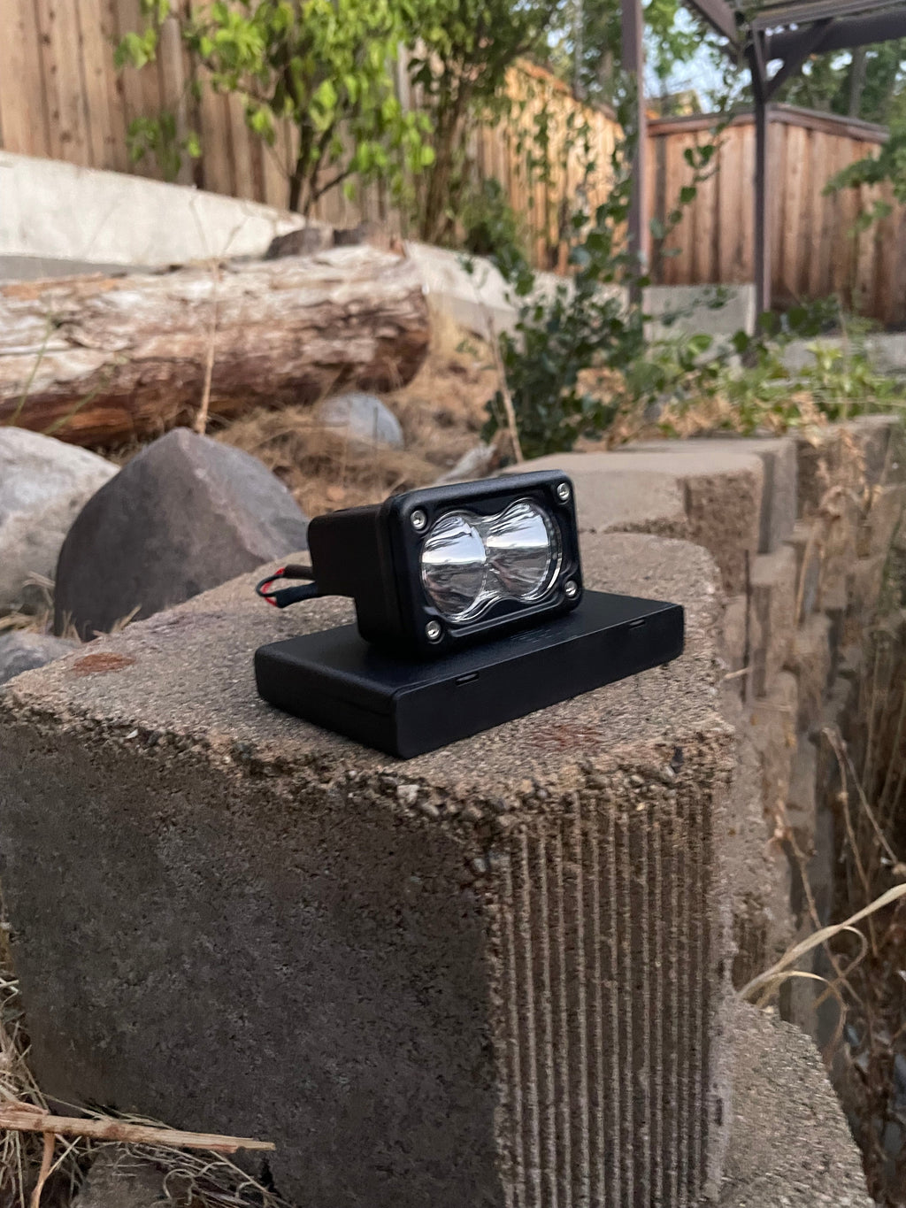 Battery powered Baja light